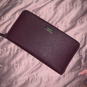 Kate Spade Large Wallet (plum)
